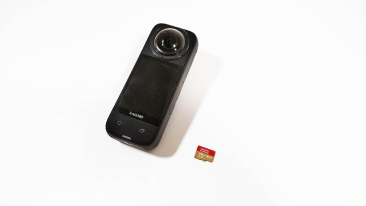 Insta360 X3とSDカード