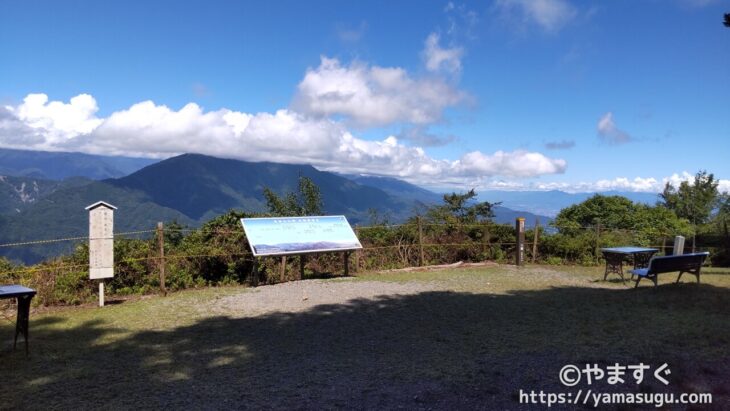 身延山の展望台