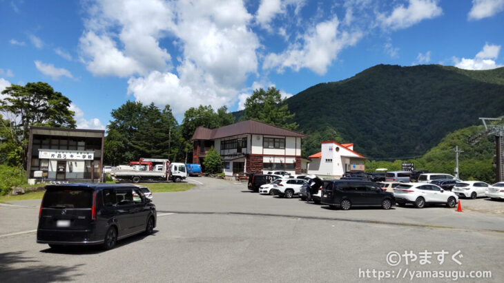 丸沼高原スキー場の駐車場